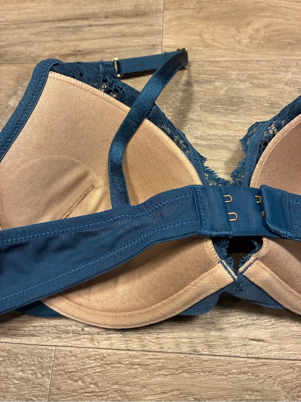 ThirdLove Lace Contour Plunge Bra - Picture 7 of 8